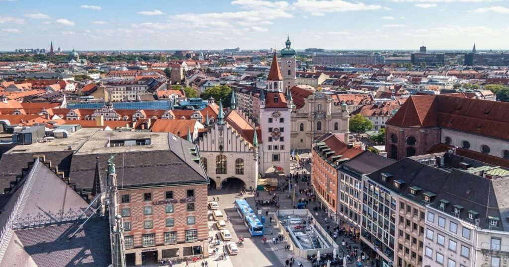 Munich’s Marienplatz with the iconic Neues Rathaus and its famous Glockenspiel.