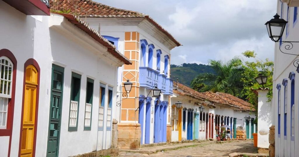 "Cobbled streets and colorful colonial buildings in Paraty."